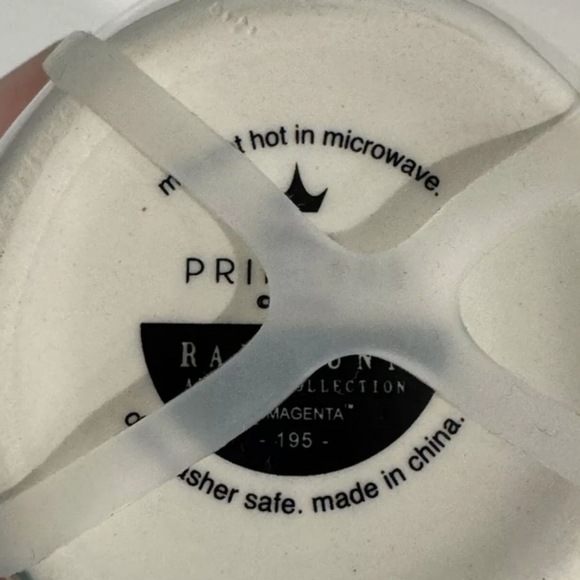 NEW Rae Dunn Disney Cinderella Set of 4 Measuring Cups - Picture 5 of 5